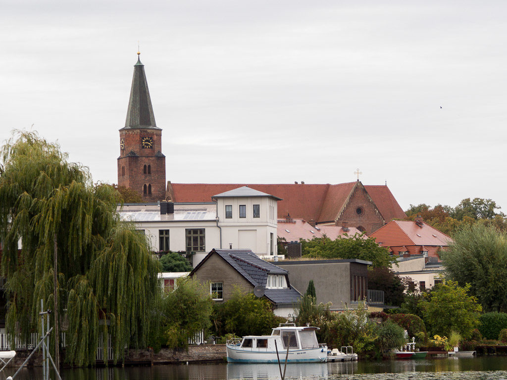 Dom St. Peter und Paul zu Brandenburg an der Havel. Blick von Süden auf die Dominsel.