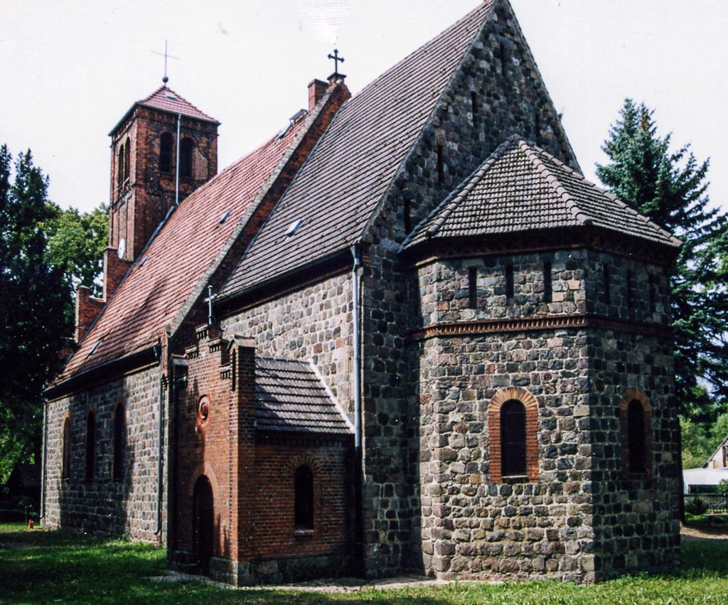 Dorfkirche Ladeburg Routen Der Romanik In Berlin Und Brandenburg