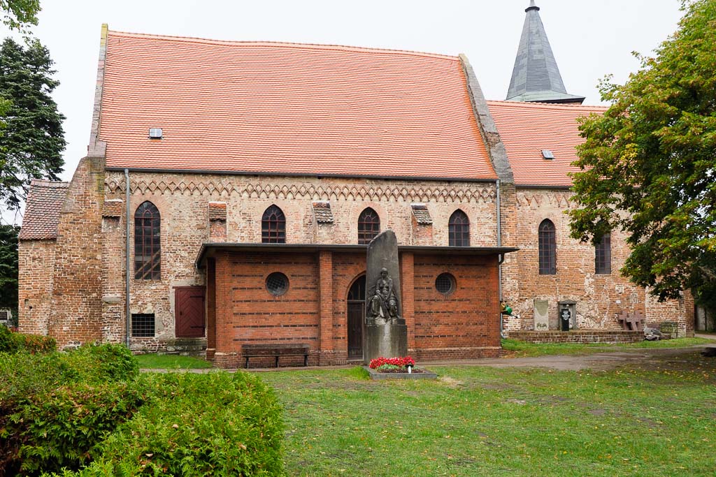 Schloss Und Kirche Plaue Routen Der Romanik In Berlin Und Brandenburg